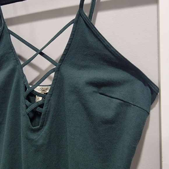 Express One Eleven Crisscross V-Cut Tank Top - Picture 4 of 9